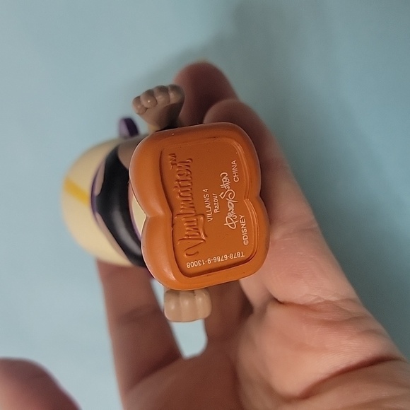 🌈Razour from Aladdin by Quincy Sutton 3" Vinylmation Villains Series #4 - Picture 7 of 7